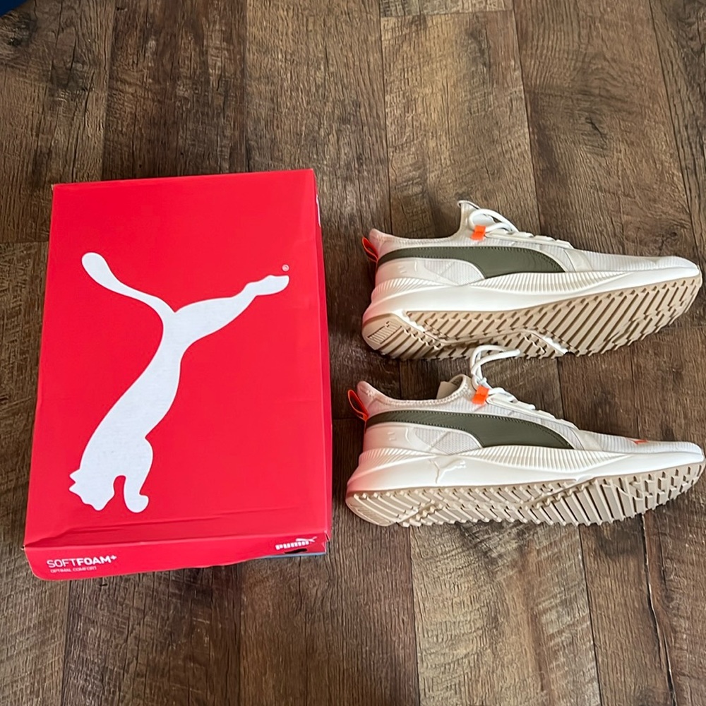 MENS PUMA SOFT FOAM SNEAKER SIZE 11.5